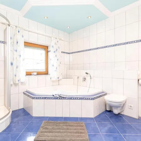 Casa vacanze In Strass With Mountain Views Strass im Zillertal